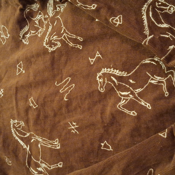 Unique  Corduroy Buttoned  shirt with collar No Tags anywhere inside See below - Picture 3 of 4